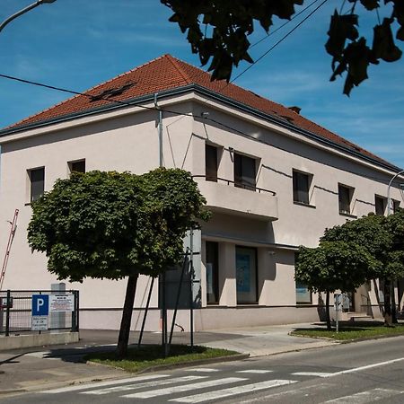 Klecka Vila B&B Rooms Ogulin Zewnętrze zdjęcie